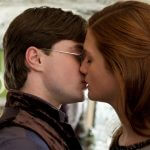 Harry et Ginny s'embrassent