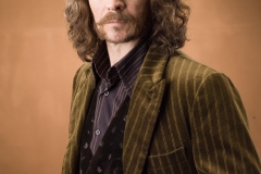 GARY OLDMAN as Sirius Black in Warner Bros. Pictures' fantasy "Harry Potter and the Order of the Phoenix."
PHOTOGRAPHS TO BE USED SOLELY FOR ADVERTISING, PROMOTION, PUBLICITY OR REVIEWS OF THIS SPECIFIC MOTION PICTURE AND TO REMAIN THE PROPERTY OF THE STUDIO. NOT FOR SALE OR REDISTRIBUTION